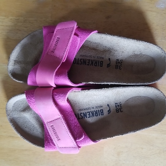 Birkenstock Oita Slide Sandal in Fuchsia - Picture 4 of 12